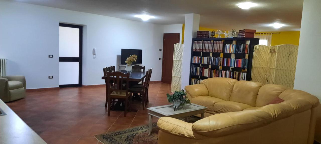 Studio Seminterrato Villa Armonia Iun:P2030 奥罗塞伊 外观 照片
